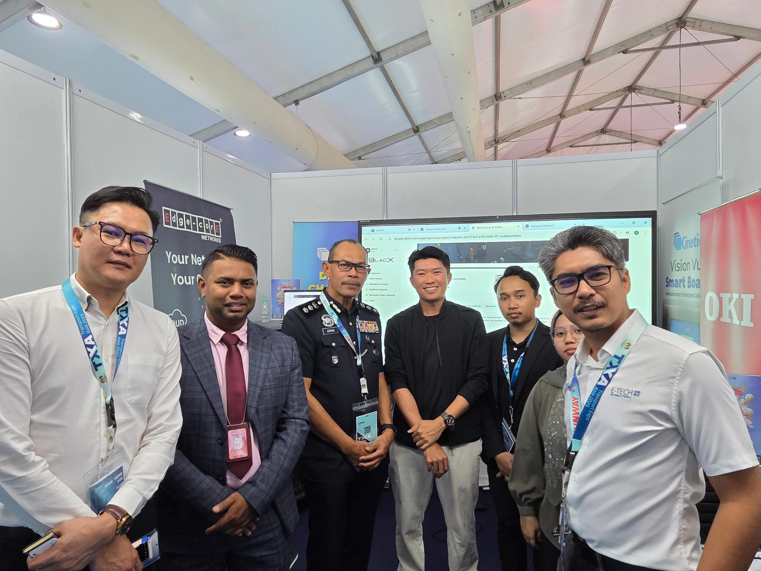 WhatsApp Image 2025-11-11 at 15.38.19