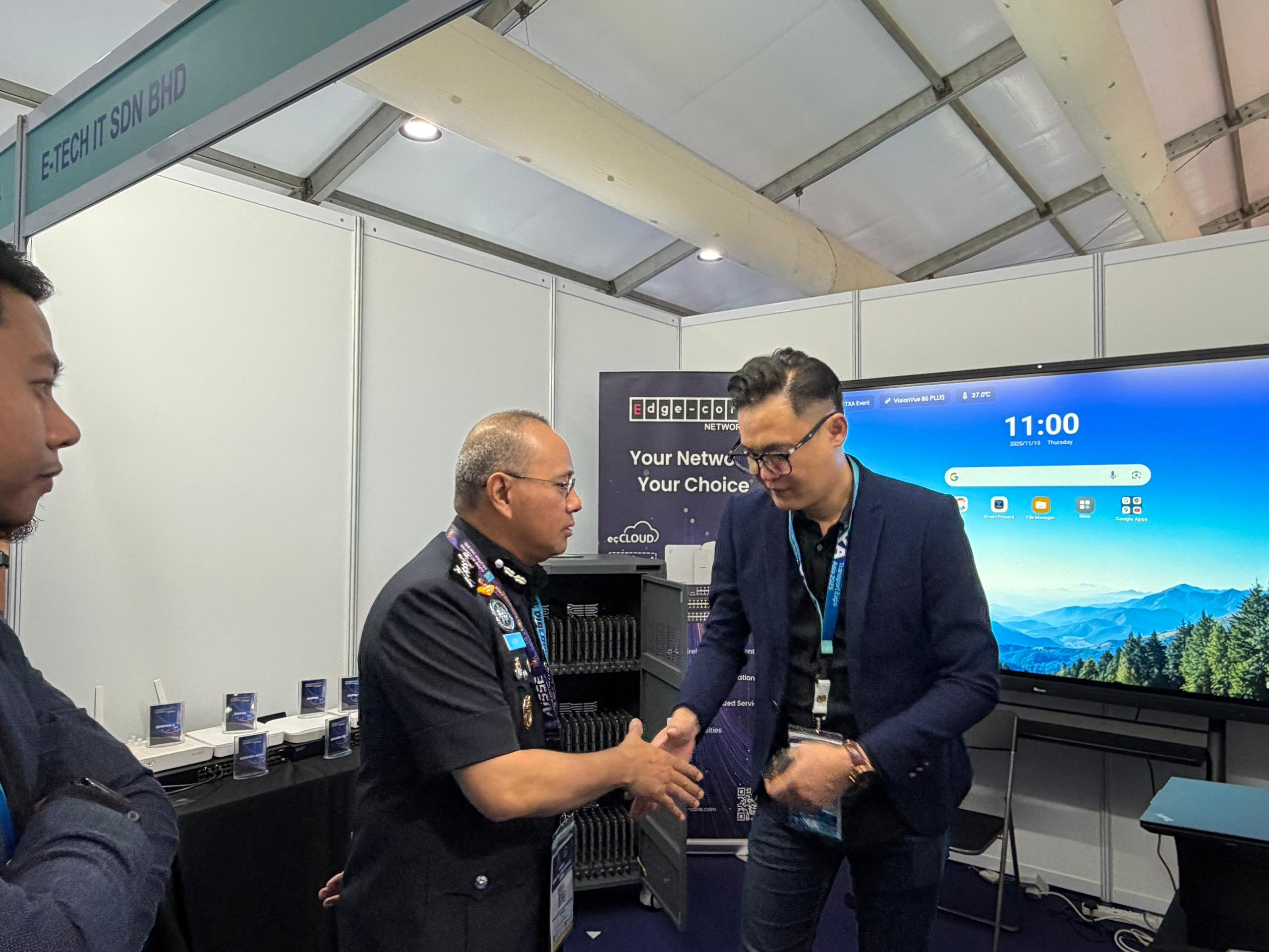 WhatsApp Image 2025-11-14 at 11.14.19